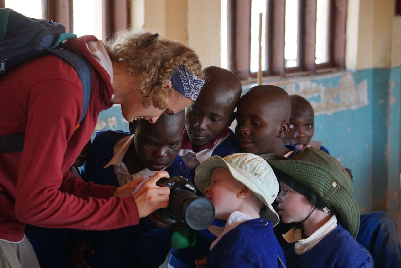 KHG-Reisegruppe in der Ilembula Primary School